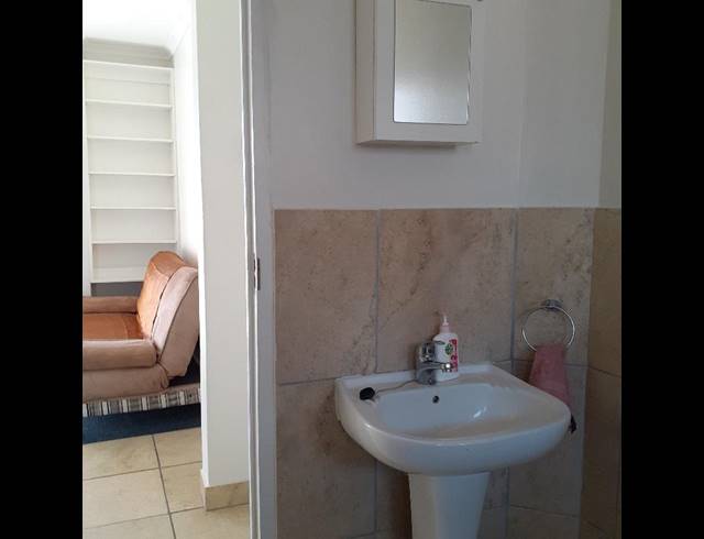 2 BEDROOM PROPERTY TO RENT IN CENTRAL